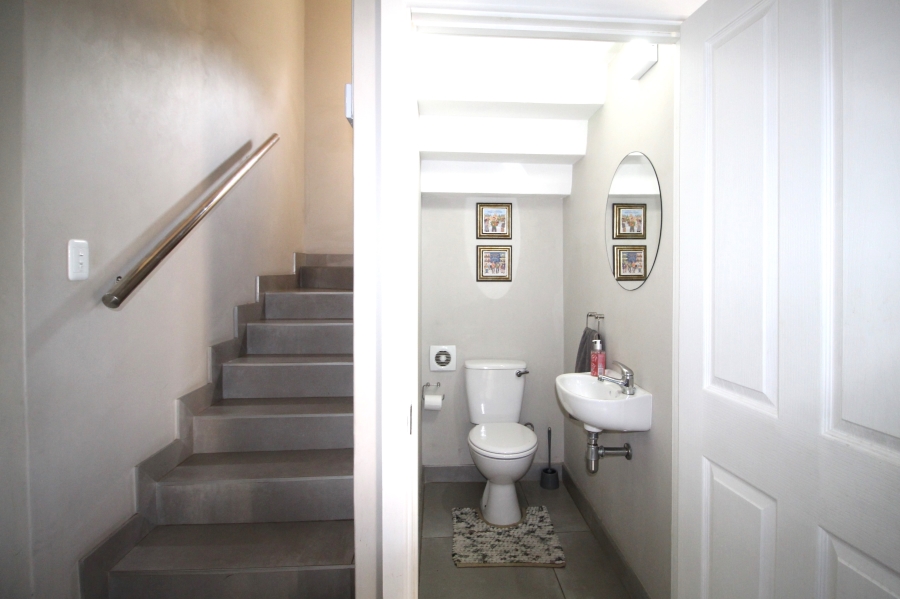 3 Bedroom Property for Sale in Nahoon Valley Park Eastern Cape